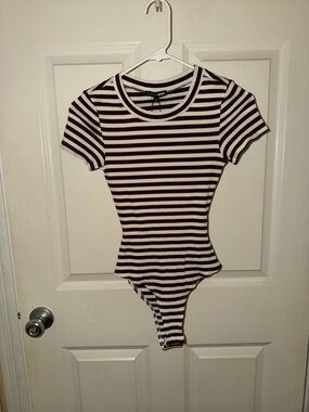 Fashion Nova open back bodysuit